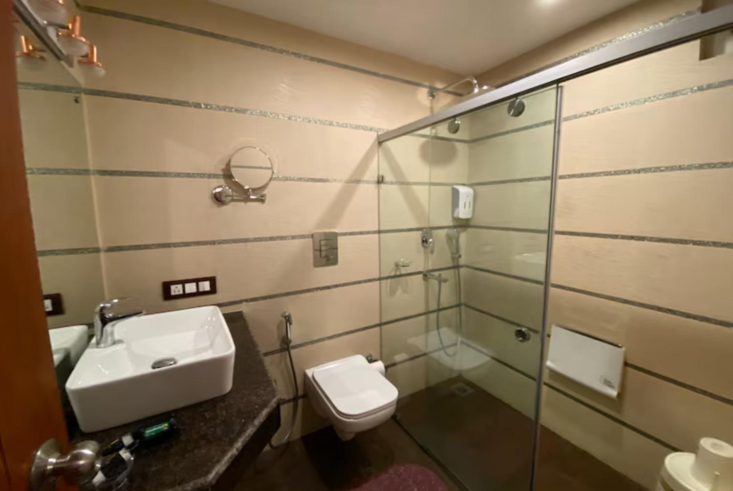Aura Stays By Mm Hotel Mussoorie Exteriör bild