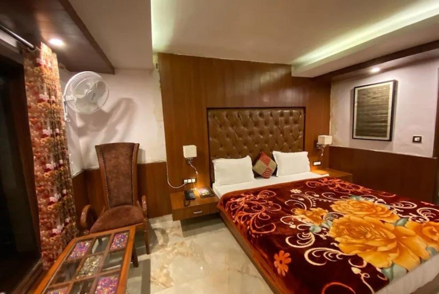 Aura Stays By Mm Hotel Mussoorie Exteriör bild