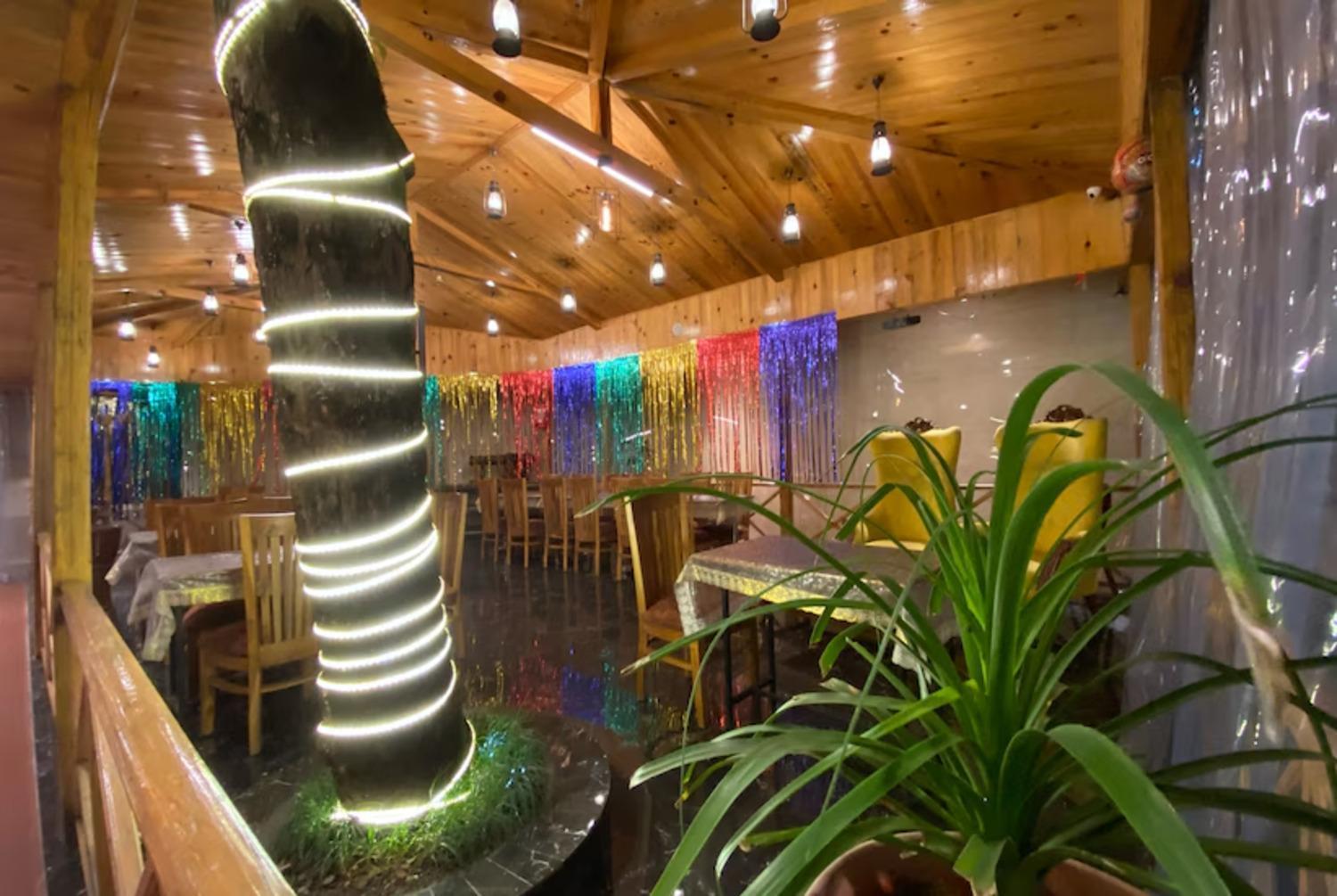 Aura Stays By Mm Hotel Mussoorie Exteriör bild