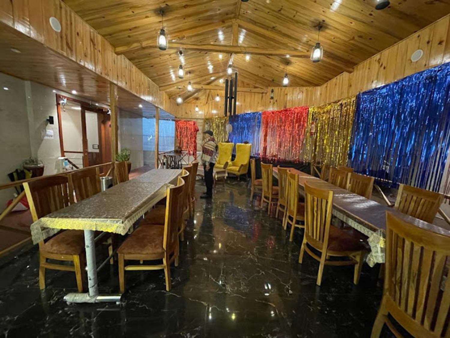 Aura Stays By Mm Hotel Mussoorie Exteriör bild